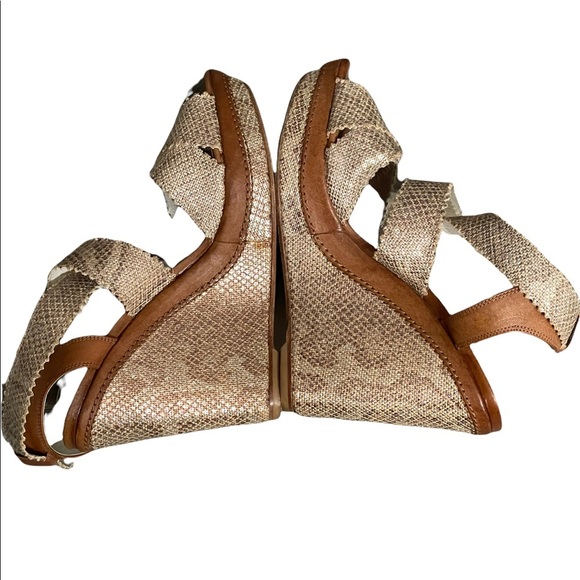Stuart Weitzman platform tan/brown wedges size 10M - Picture 3 of 12